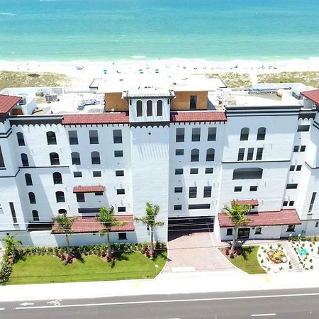 Barefoot Beach Club St. Pete Beach Eksteriør billede