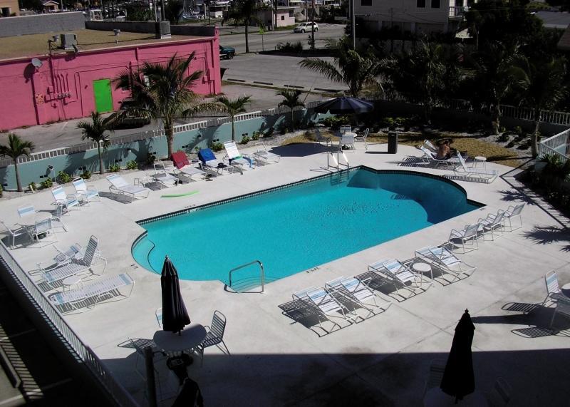 Barefoot Beach Club St. Pete Beach Eksteriør billede