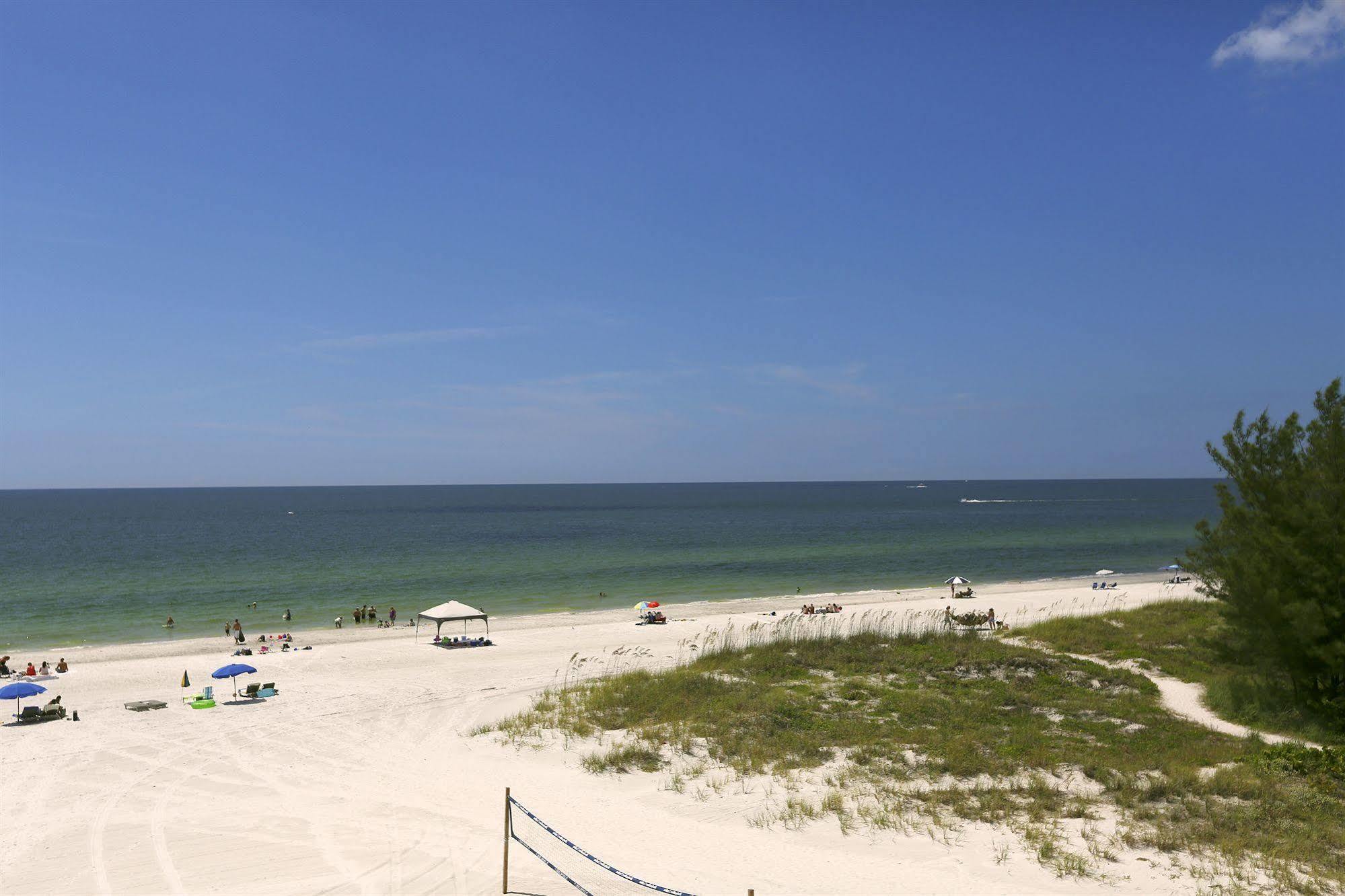Barefoot Beach Club St. Pete Beach Eksteriør billede