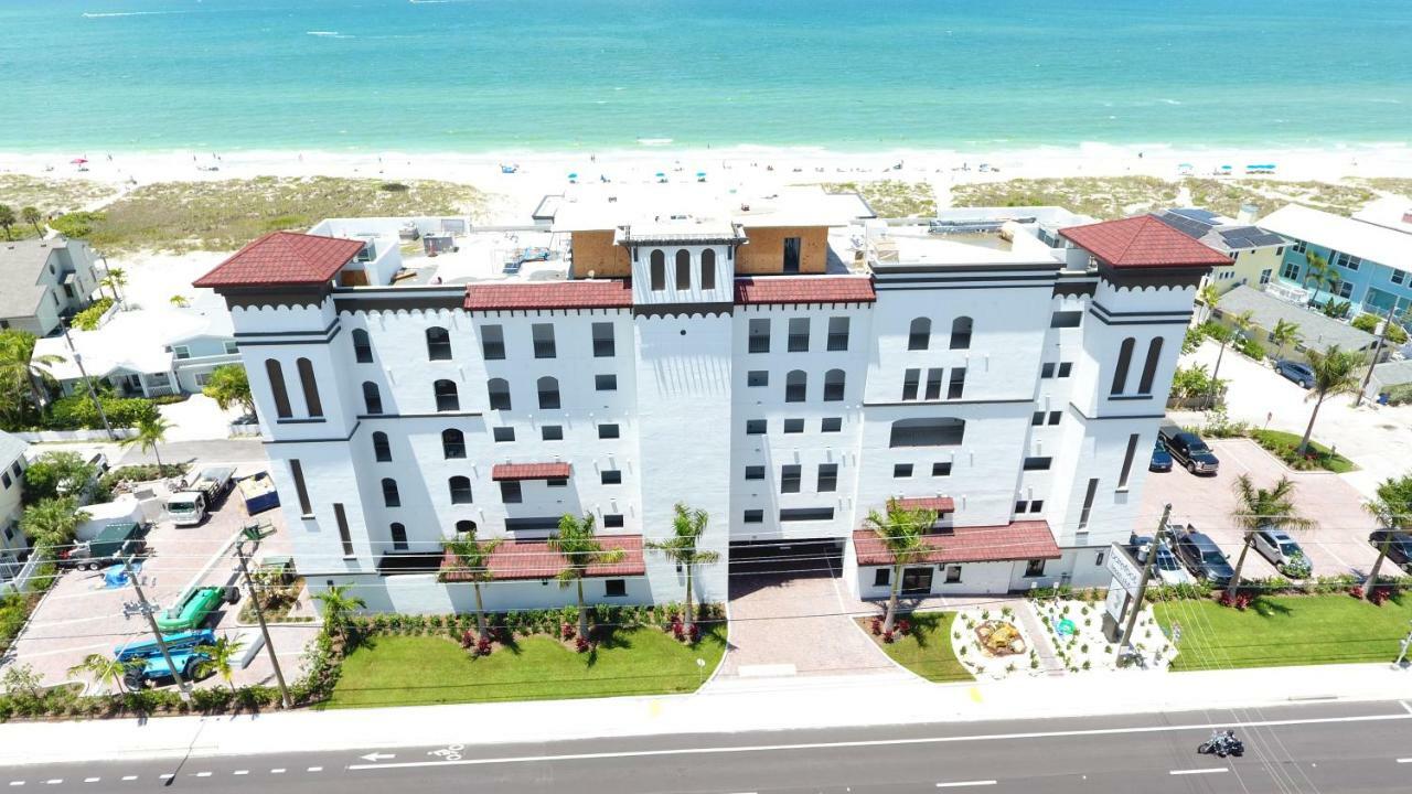 Barefoot Beach Club St. Pete Beach Eksteriør billede